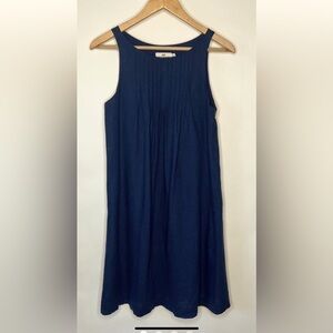 Navy linen & lined Vineyard Vines mini Dress size 4